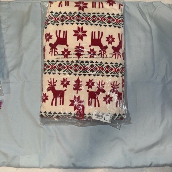 Hanna Andersson Festive Red and White nightgown - Picture 5 of 6